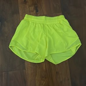 Lululemon Highlight Yellow Low Rise Hotty Hot Shorts 4”